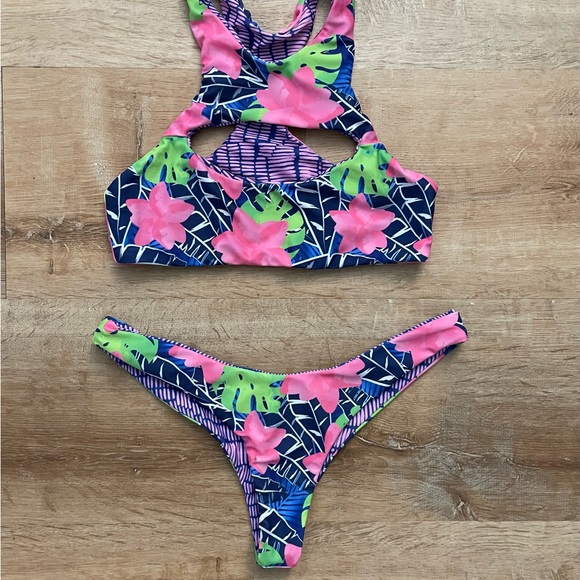 Moana bikini midnight mocha reversible top and bottom - Picture 4 of 5